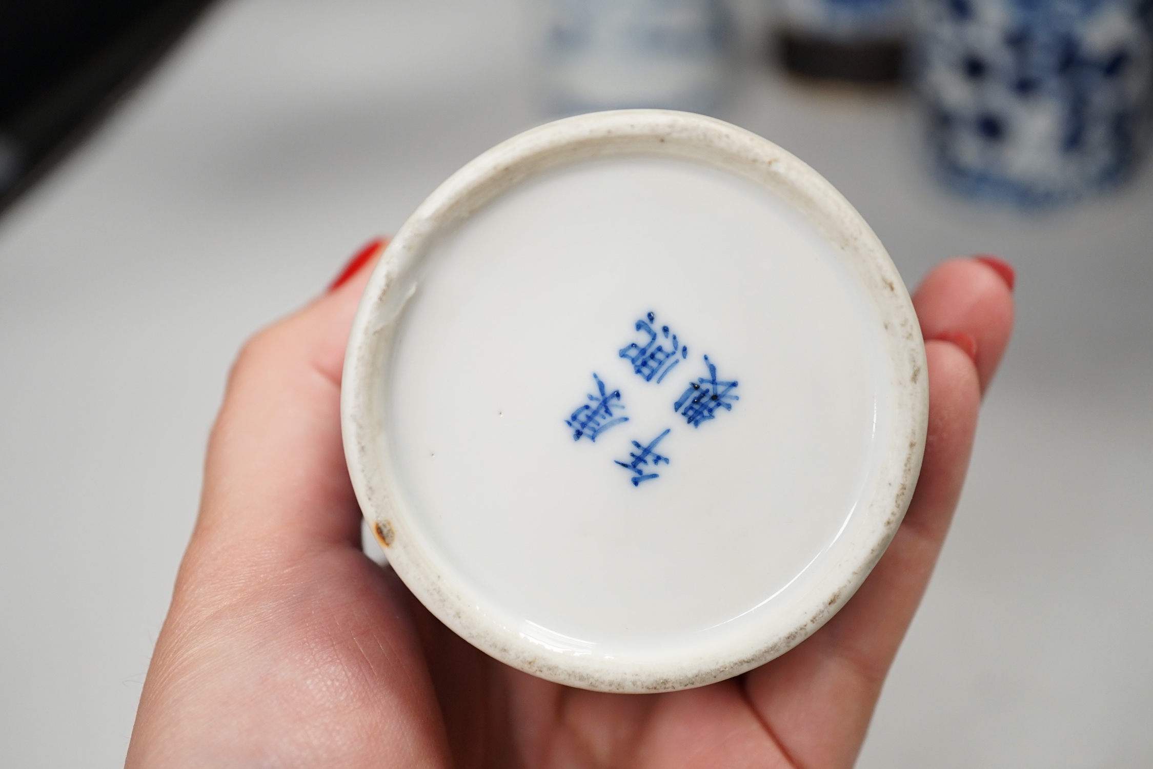 Nine assorted Chinese blue and white cylinder vases, 19th/20th century, tallest 30cm high (a.f.)